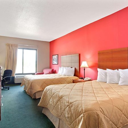 Hotel Ramada By Wyndham Pearl/Jackson Airport Exterior foto
